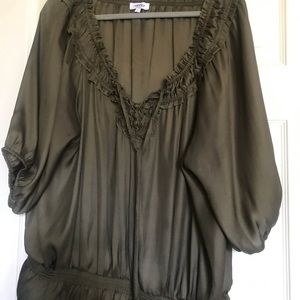 Ladies olive green short sleeved blouse